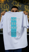 Lade das Bild in den Galerie-Viewer, NICO LASKA - I don&#39;t feel okay Shirt (WHITE)
